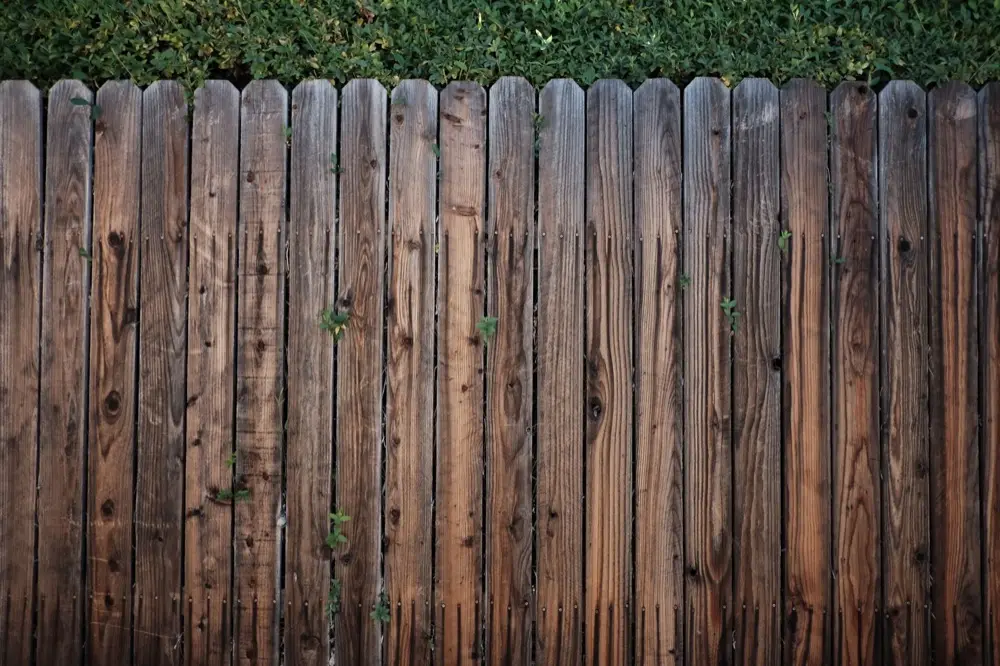 Work by Ironline Fence Co.