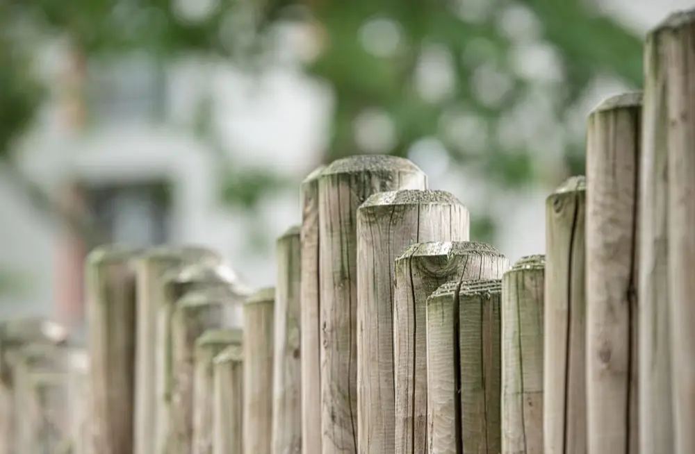 Work by Ironline Fence Co.